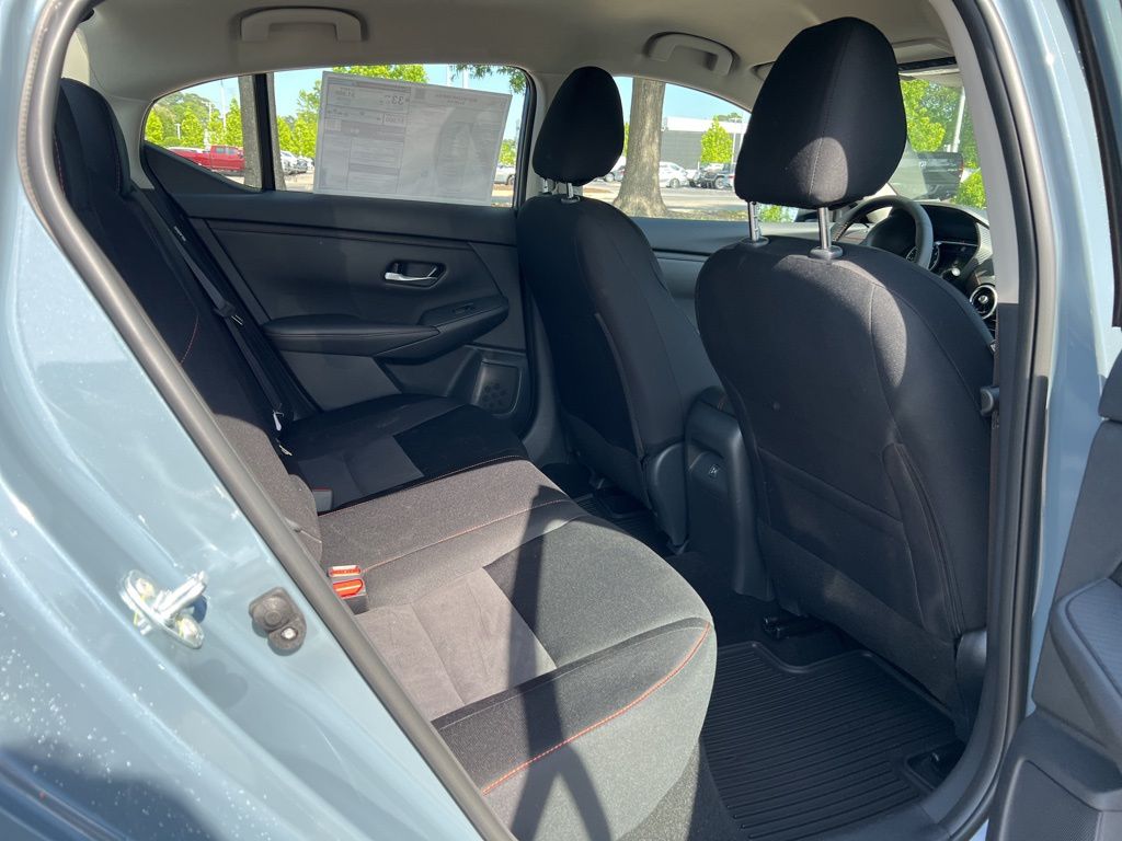 2025 Nissan Sentra SR Midnight Edition photo 15