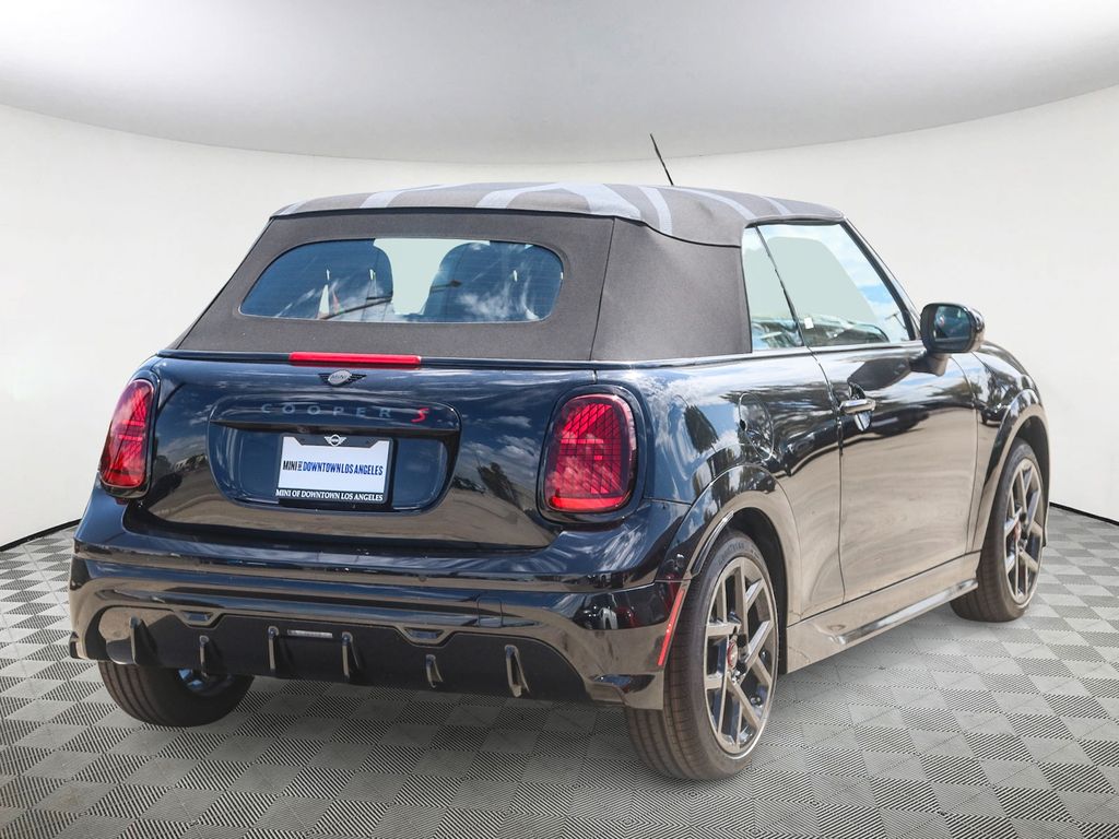 2026 Mini Cooper Convertible Iconic photo 2