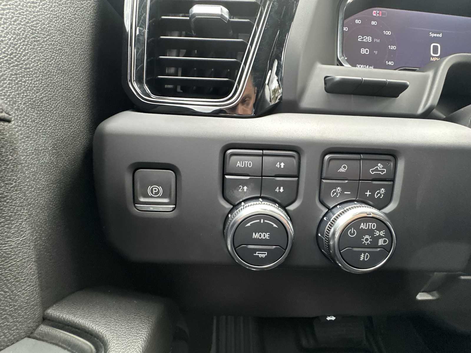 2024 Gmc Sierra 2500 HD AT4 photo 10