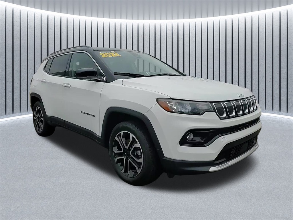 2022 Jeep Compass Limited's photo