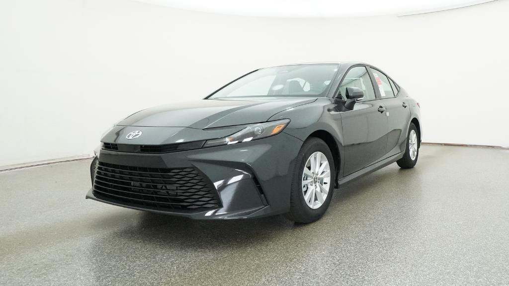 2026 Toyota Camry LE photo 4