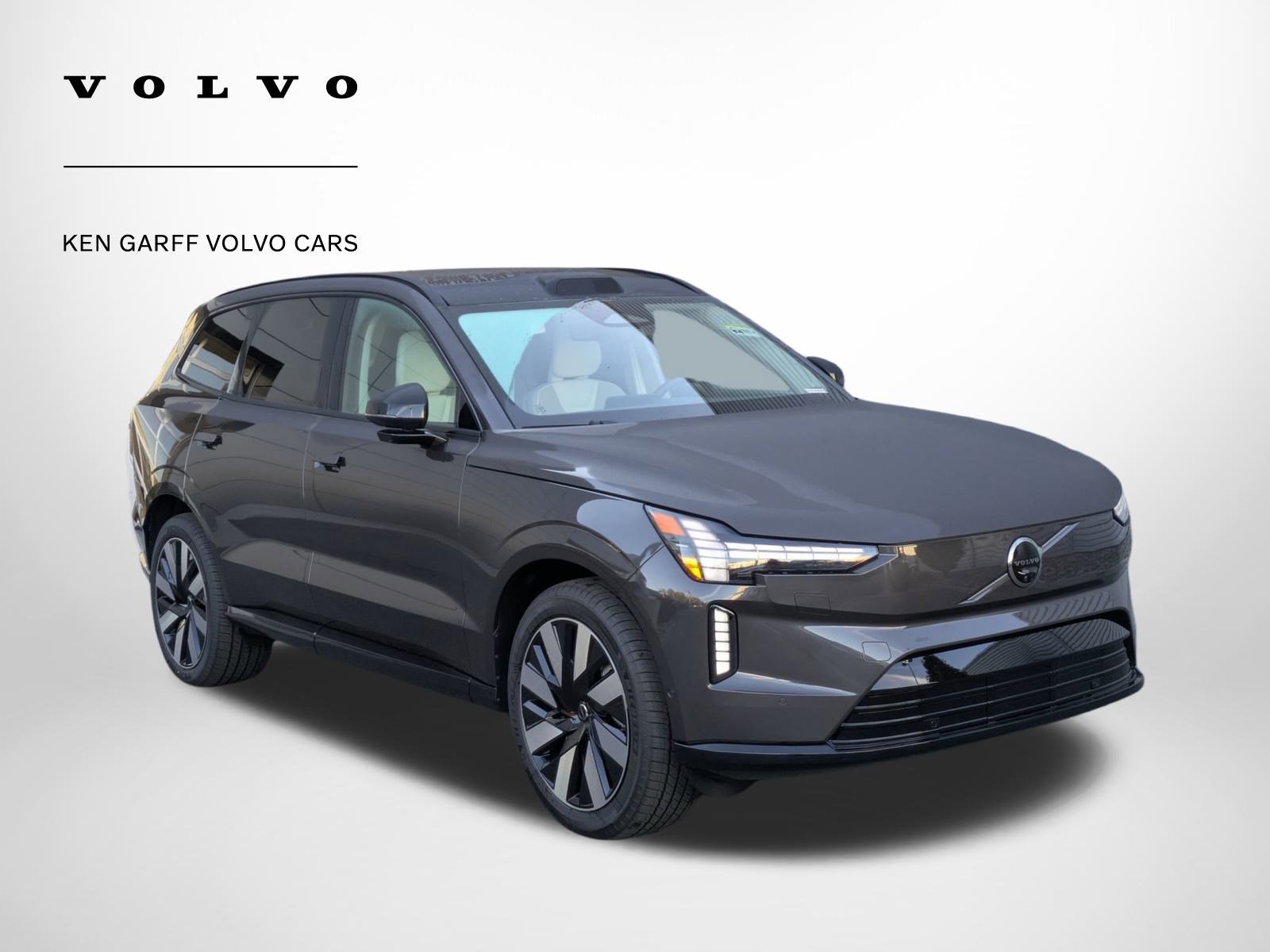 2025 Volvo EX90 Plus