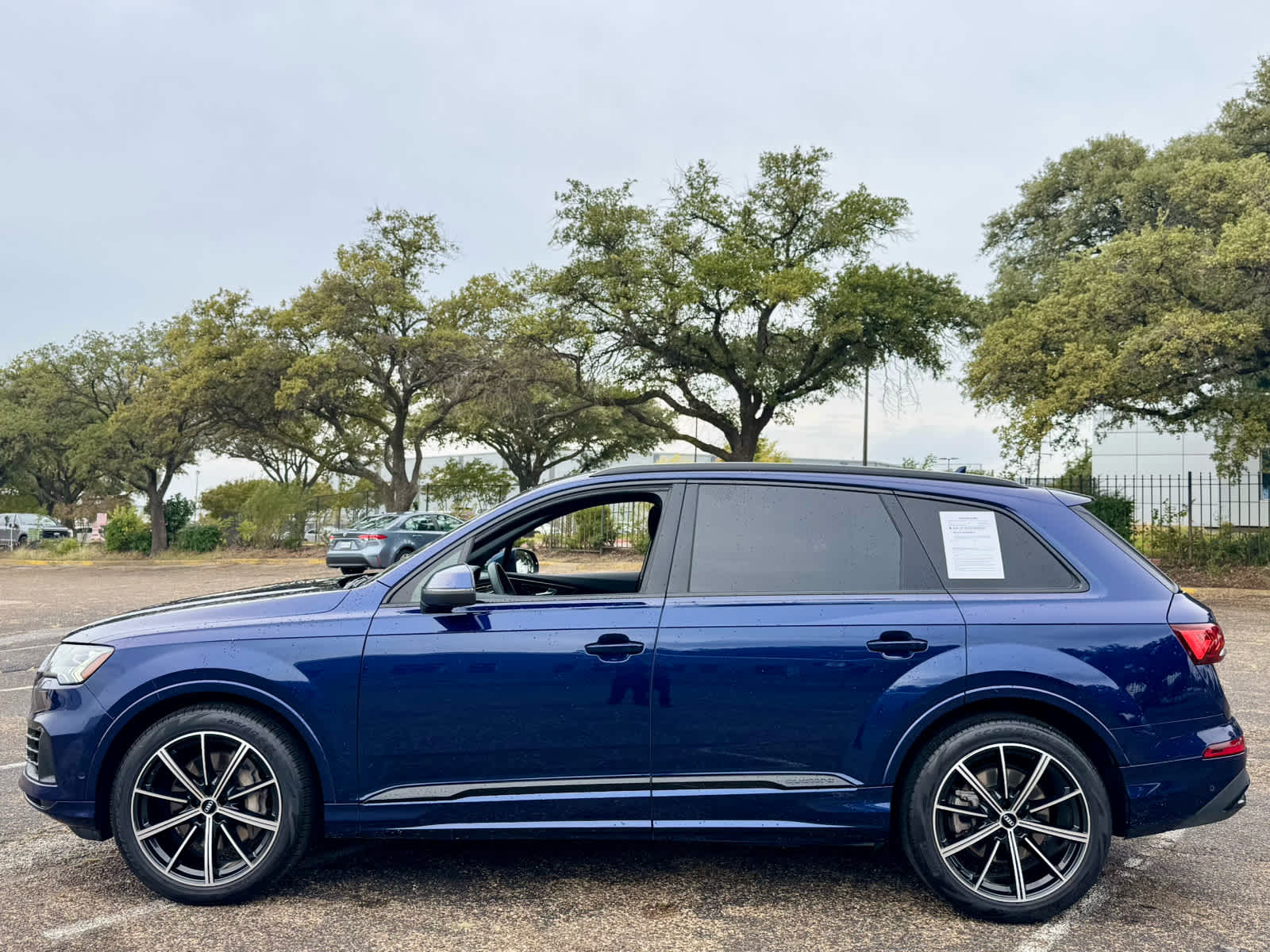 2021 Audi Q7 Prestige photo 2