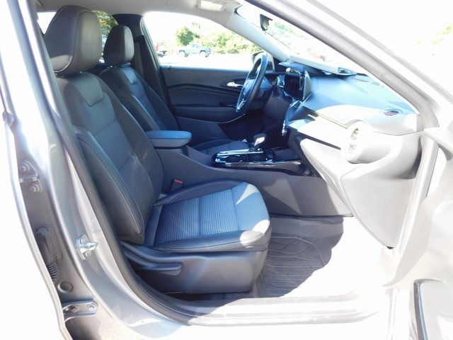 2024 Chevrolet Trax LT photo 13