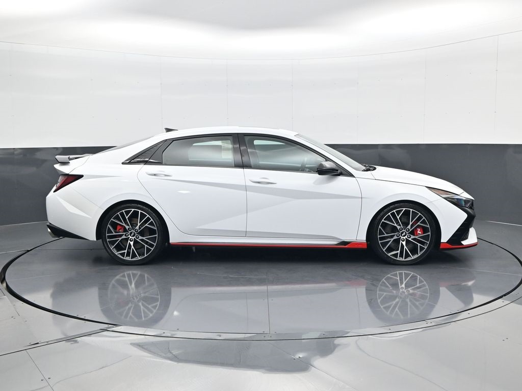 2023 Hyundai Elantra N photo 4