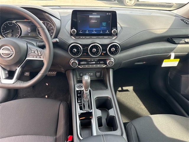2025 Nissan Sentra SV photo 17