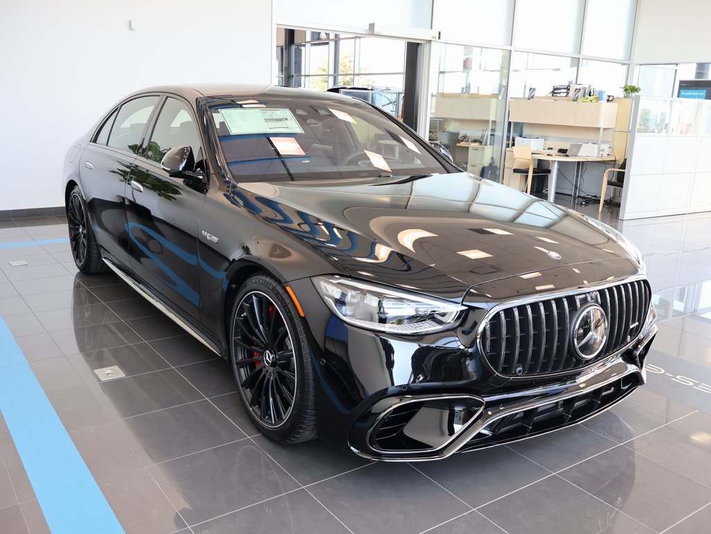 2025 Mercedes-Benz S-Class S 63's photo