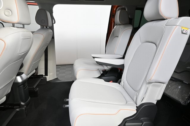 2025 Volkswagen ID. Buzz Pro Plus photo 13