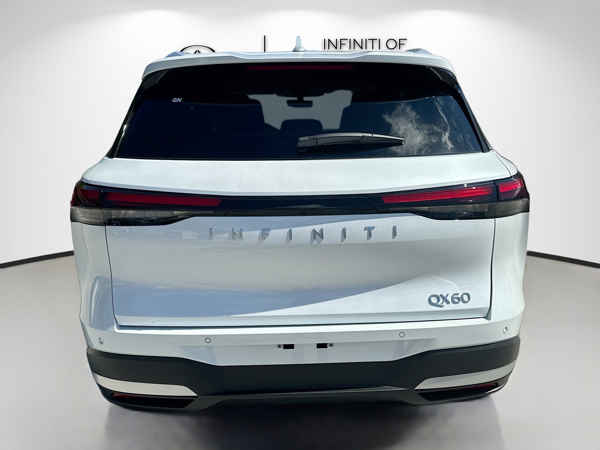 2026 Infiniti QX60 Luxe photo 5