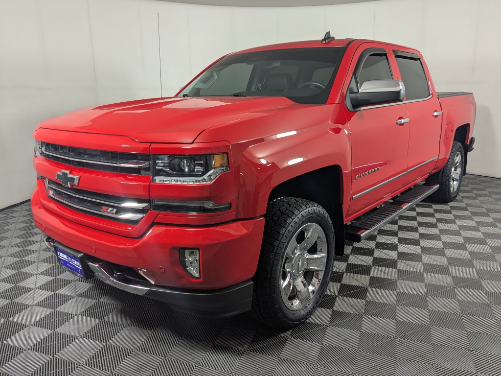 2017 Chevrolet Silverado 1500 LTZ photo 3