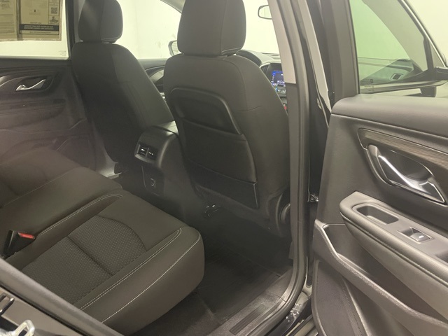 2024 Gmc Terrain SLE photo 16