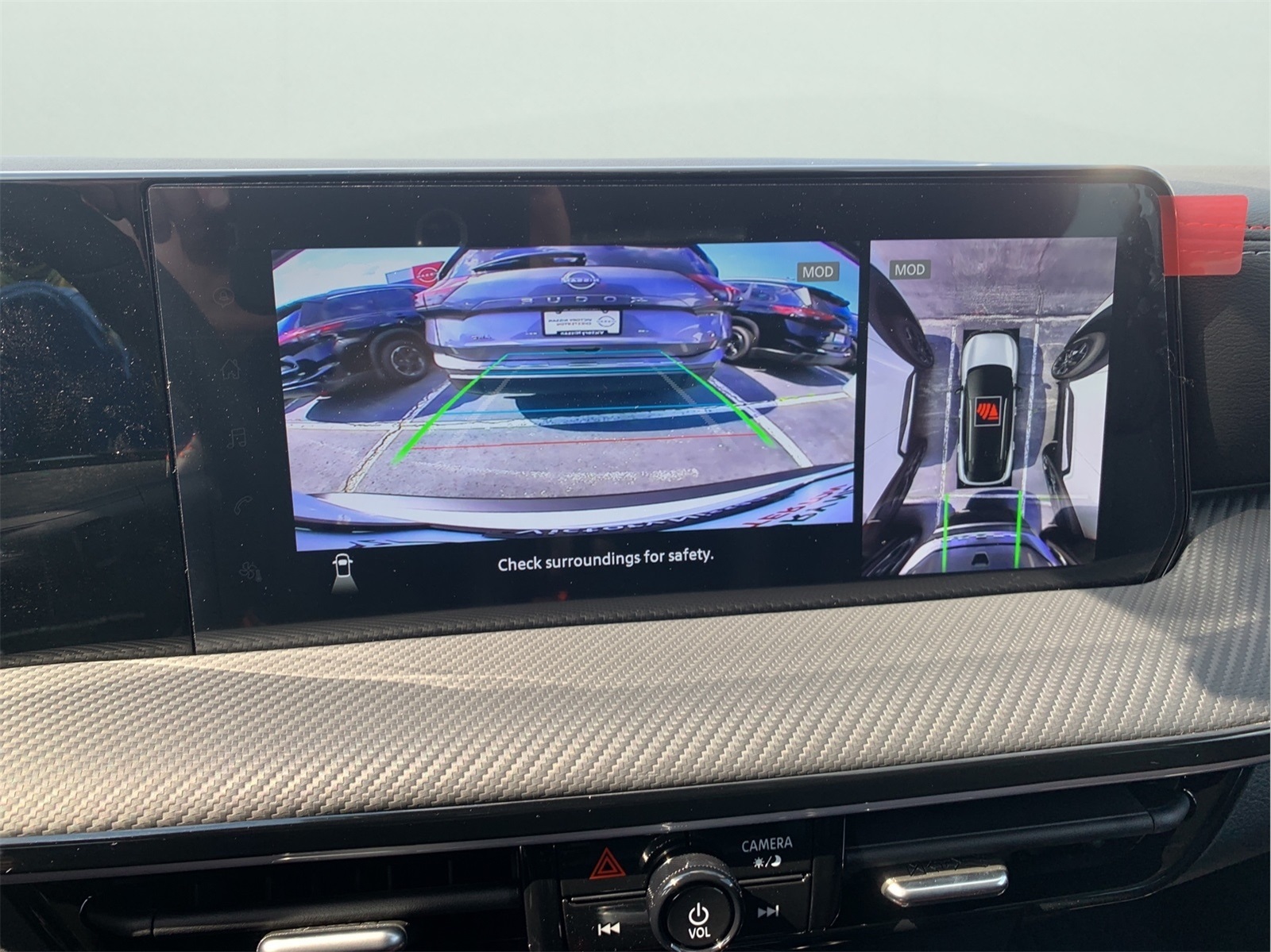 2025 Nissan Kicks SR photo 23