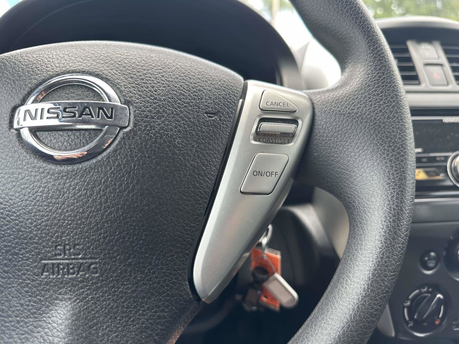 2015 Nissan Versa SV Sedan photo 24