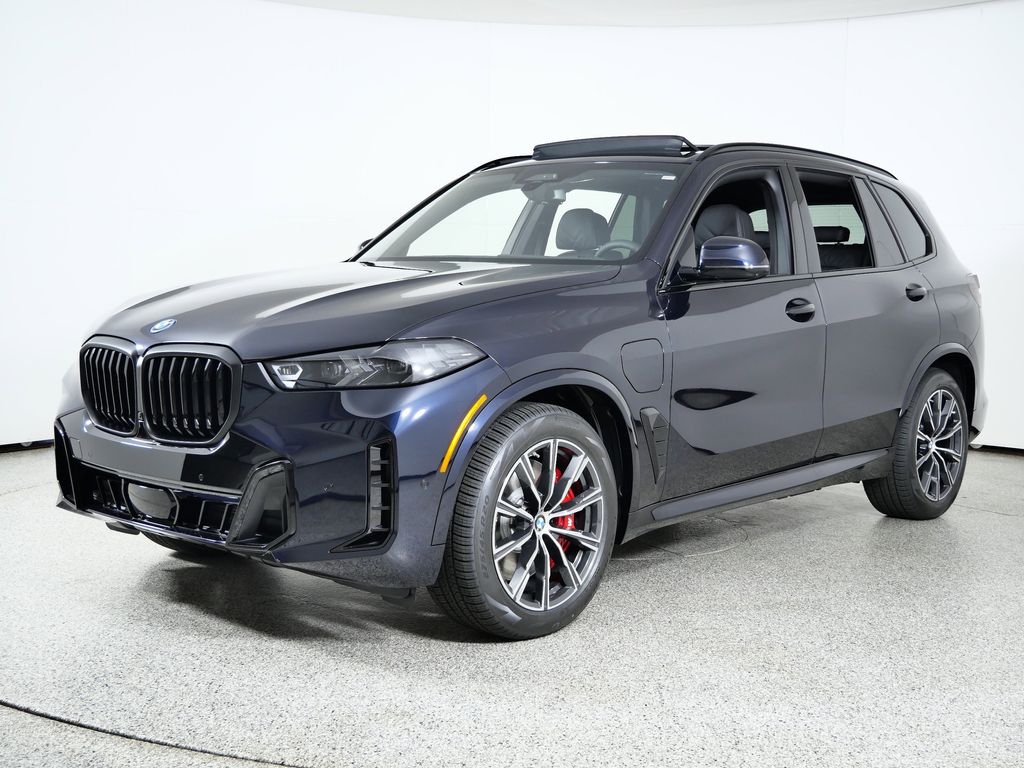 2026 BMW X5 50e's photo
