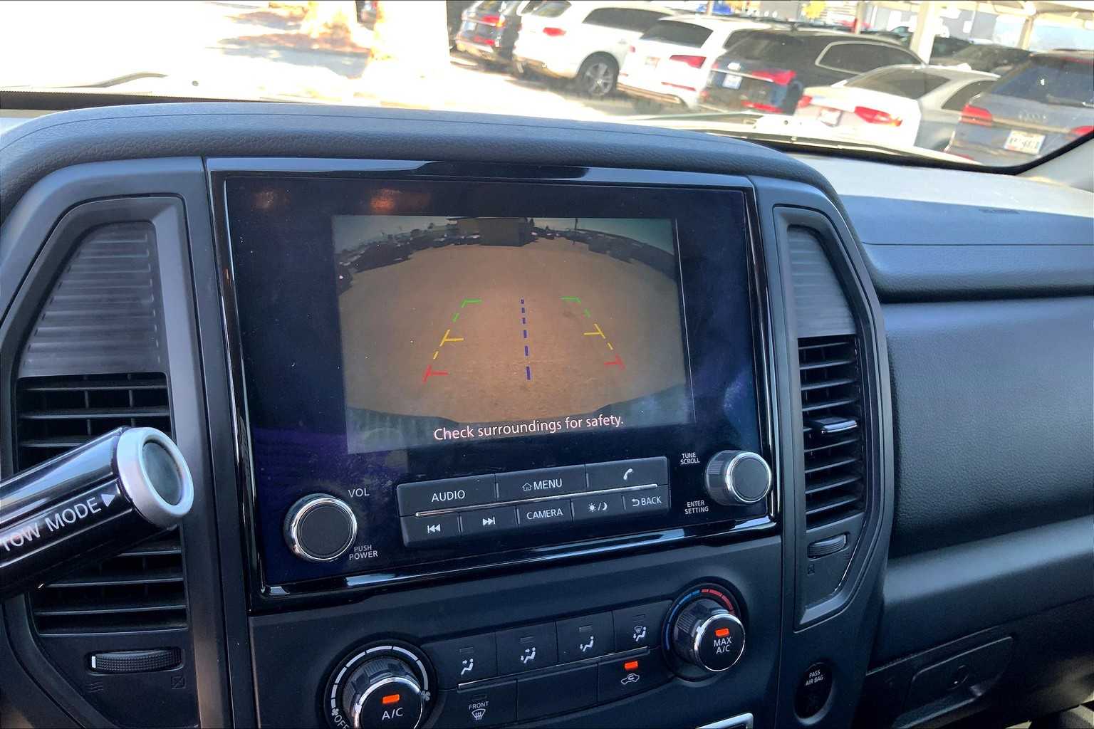 2023 Nissan Titan S Crew Cab photo 22
