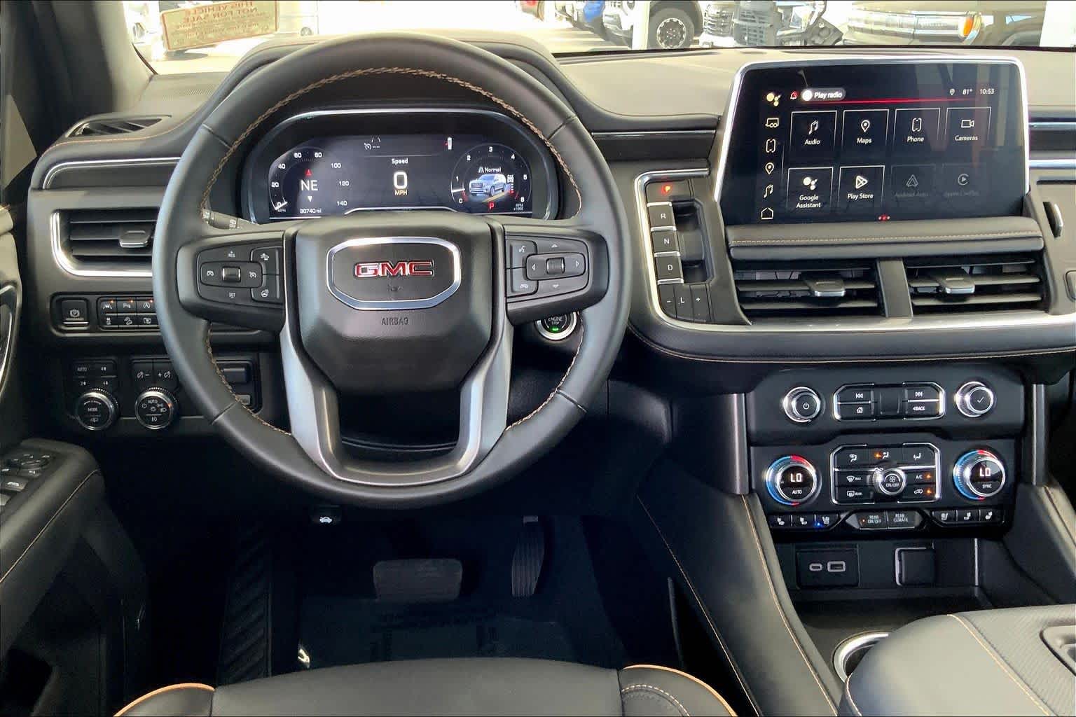 2024 Gmc Yukon AT4 photo 3