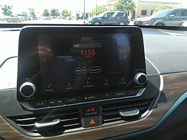 2023 Nissan Altima 2.5 SV photo 5