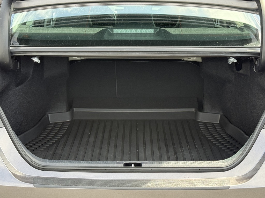 2024 Toyota Camry SE photo 14