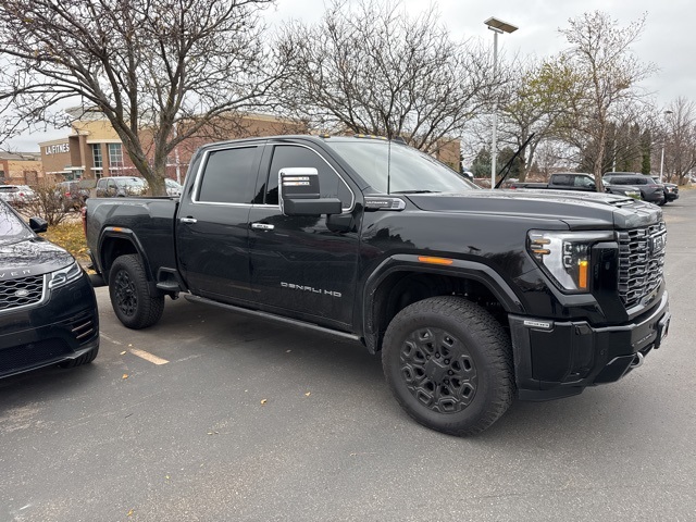 Used 2025 GMC Sierra 3500HD Denali Ultimate with VIN 1GT4UYEY2SF369459 for sale in Apple Valley, Minnesota