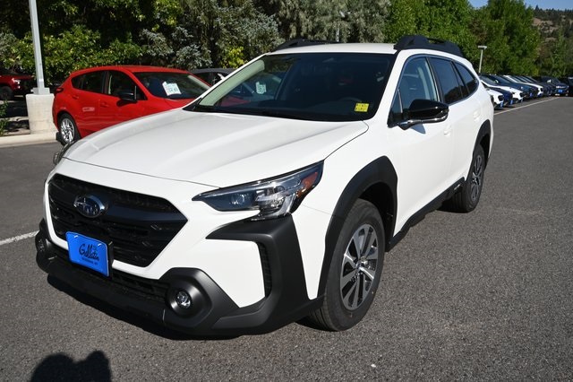2025 Subaru Outback Premium photo 8