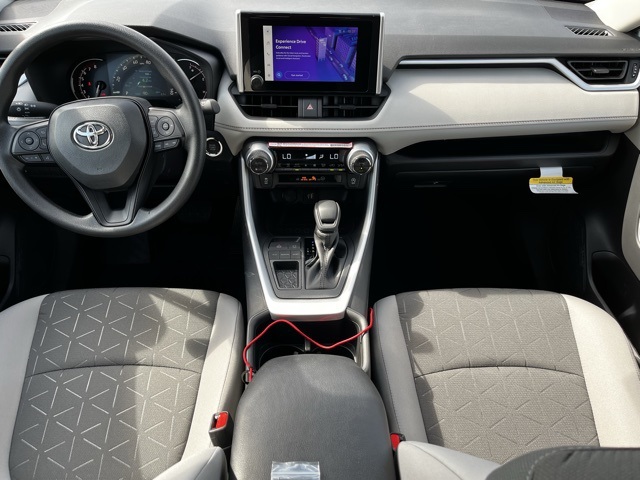 2025 Toyota RAV4 XLE photo 8