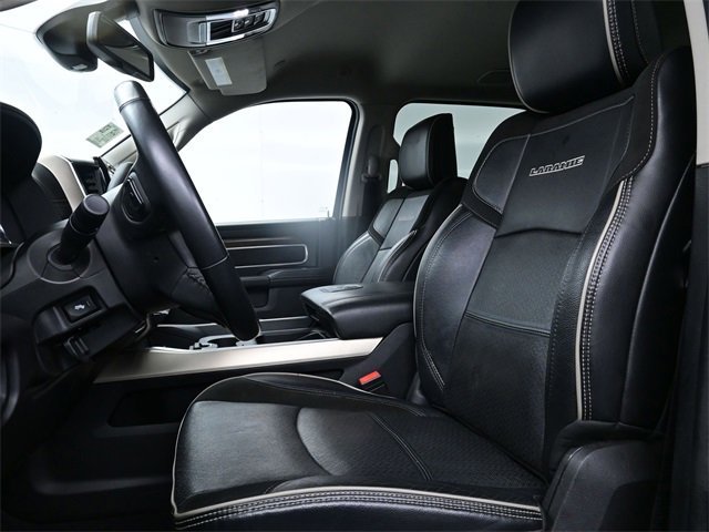 2024 Ram 3500 Laramie photo 8