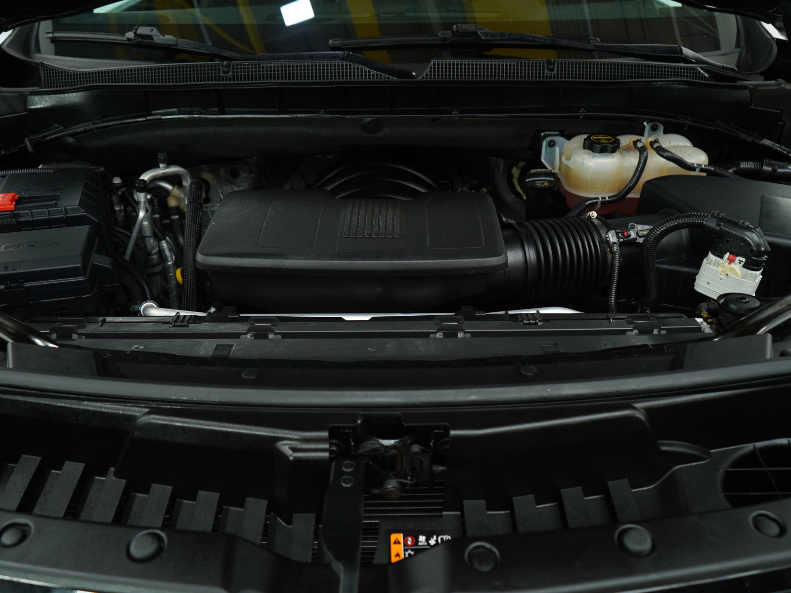 2024 Chevrolet Suburban High Country photo 27