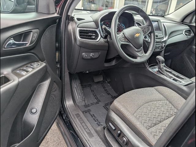 2024 Chevrolet Equinox LT photo 2