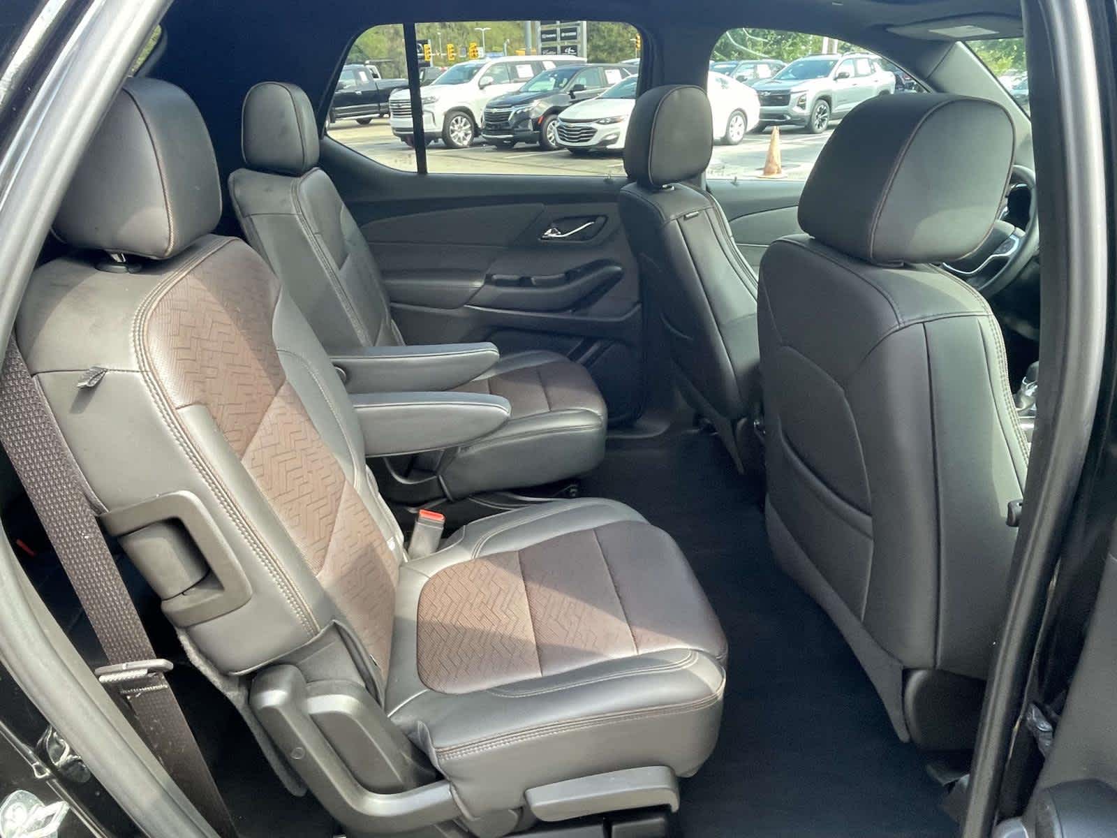 2023 Chevrolet Traverse High Country photo 16
