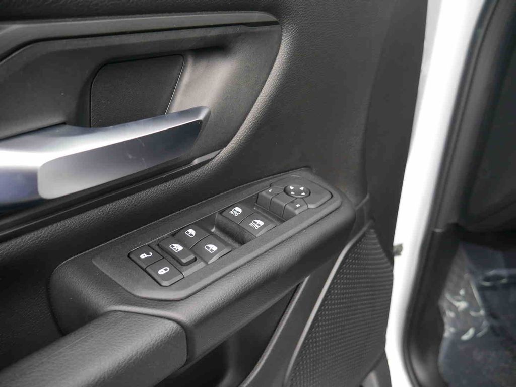 2026 Ram 1500 Tradesman photo 26