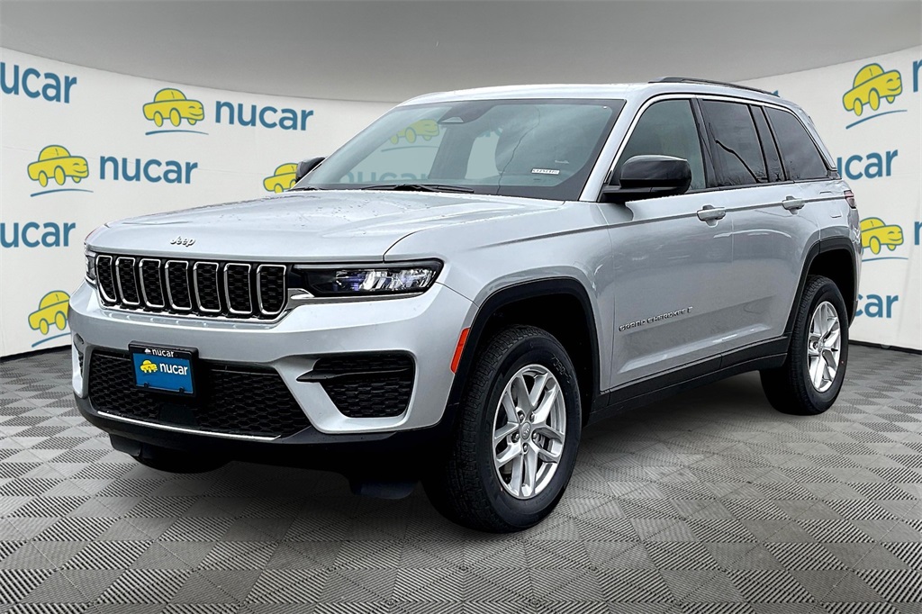 2025 Jeep Grand Cherokee Laredo X photo 2