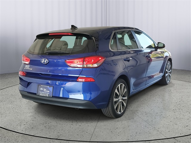 2019 Hyundai Elantra GT Base photo 3