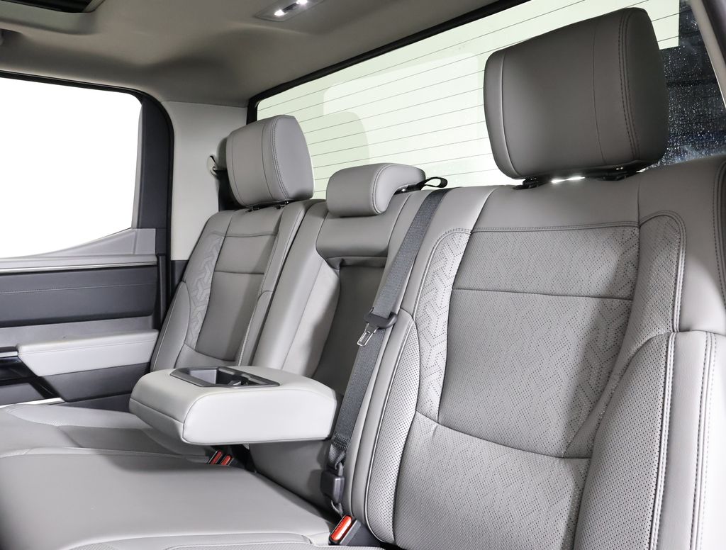 2023 Toyota Tundra Limited photo 16