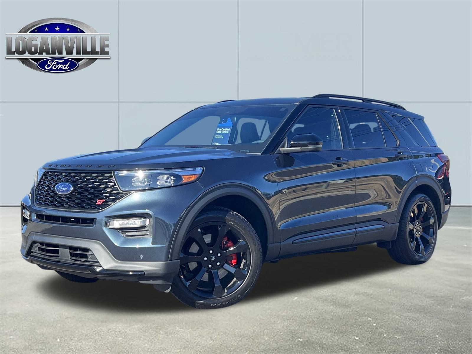 2023 Ford Explorer ST's photo