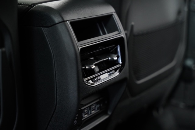 2025 Jeep Grand Cherokee Limited photo 30
