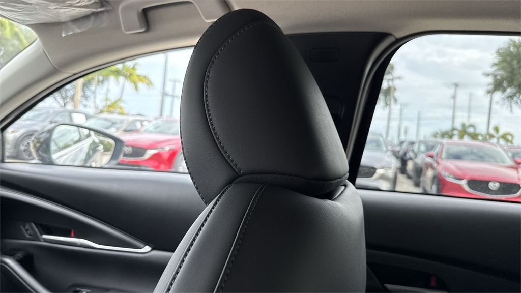 2025 Mazda CX-30 2.5 Select Sport photo 12