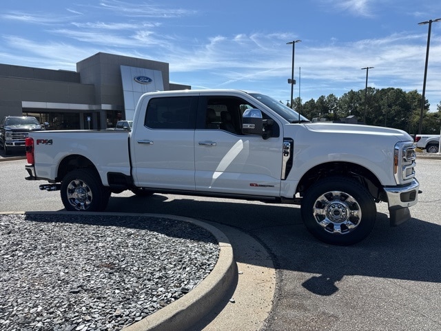 2026 Ford F-350 Super Duty King Ranch's photo
