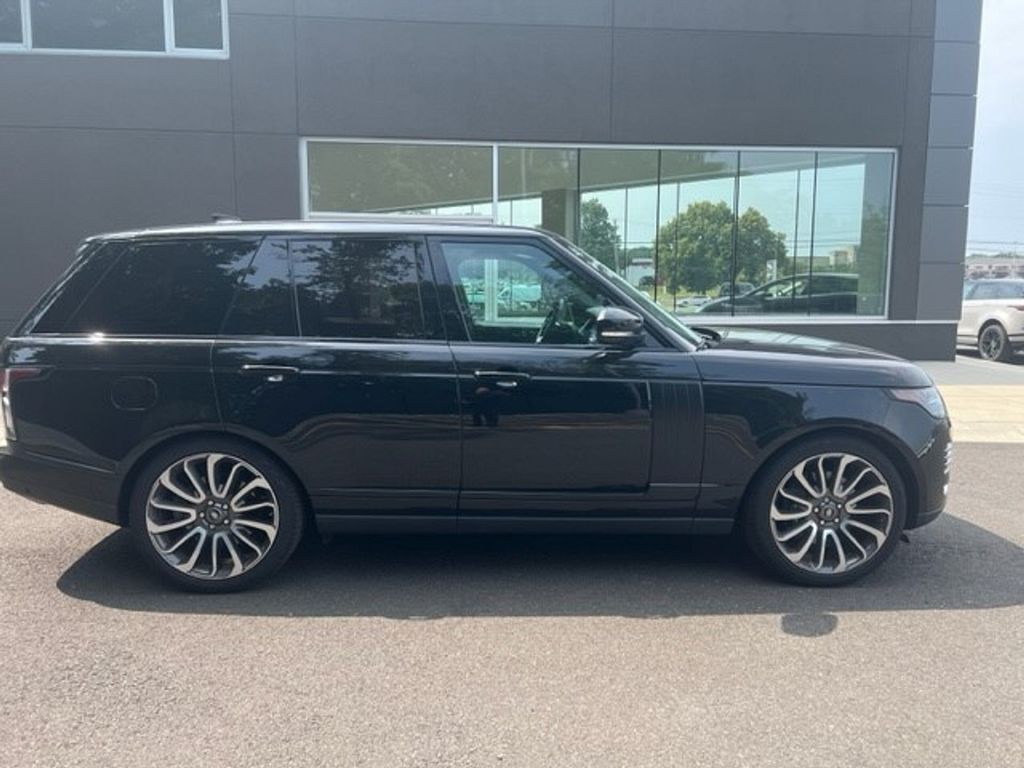 2020 Land Rover Range Rover HSE photo 2