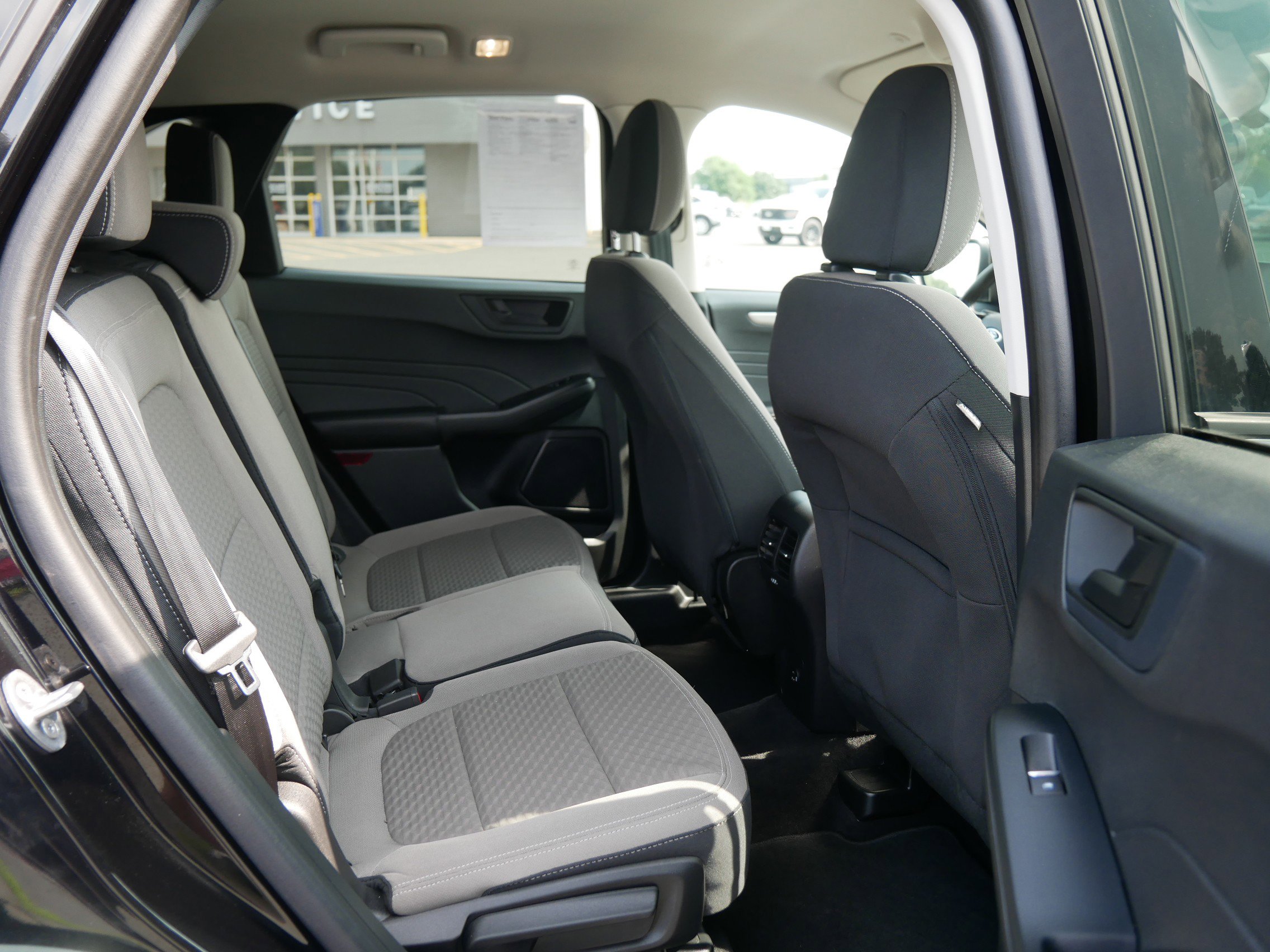 2022 Ford Escape SE photo 8