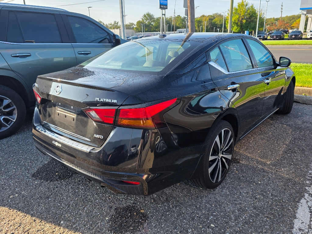 2021 Nissan Altima 2.5 Platinum photo 5