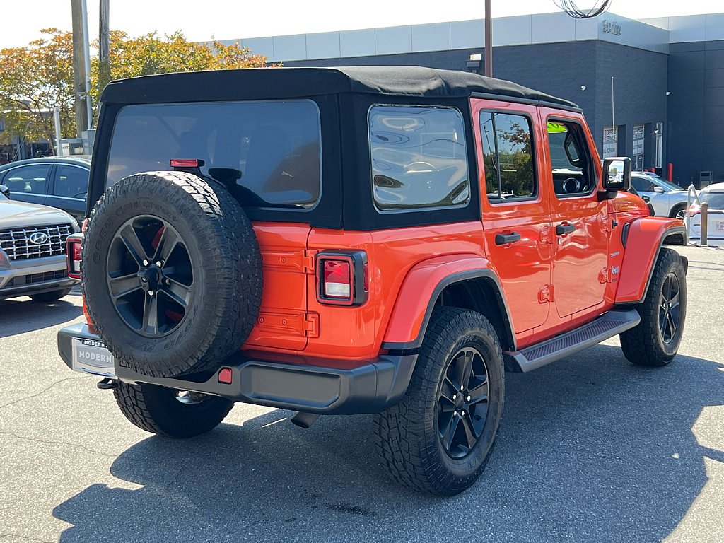 2018 Jeep Wrangler Unlimited Sahara photo 2