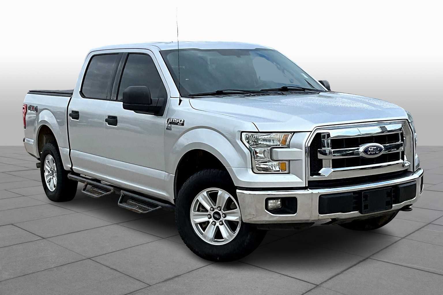 2015 Ford F-150 XLT photo 2