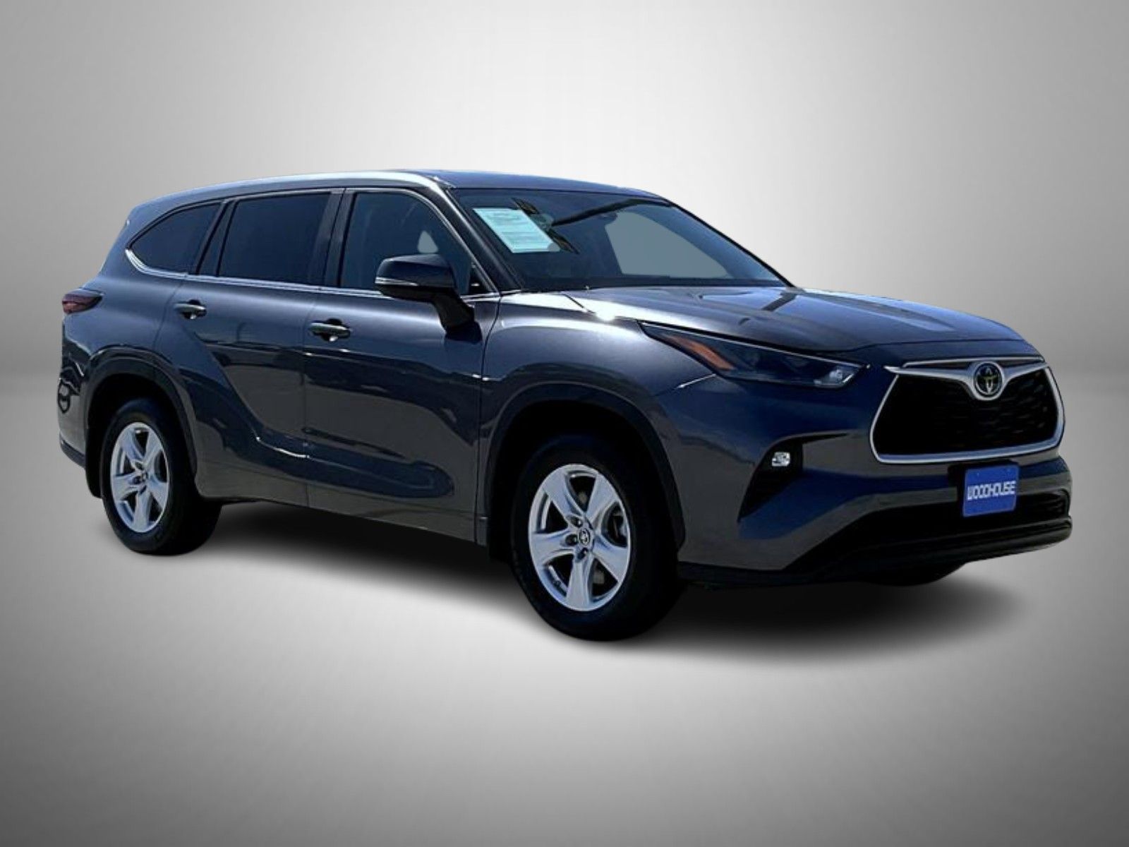2024 Toyota Highlander LE photo 3