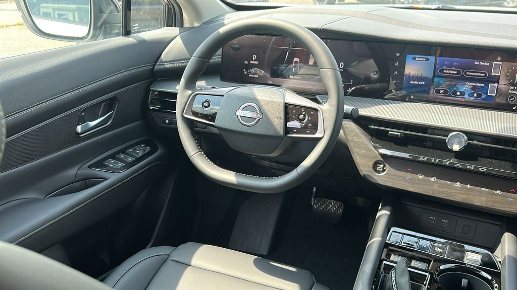 2025 Nissan Murano SV photo 23