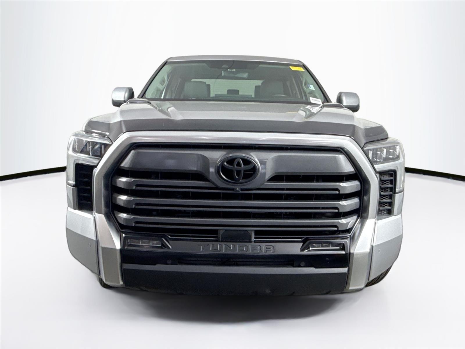 2023 Toyota Tundra Limited photo 3