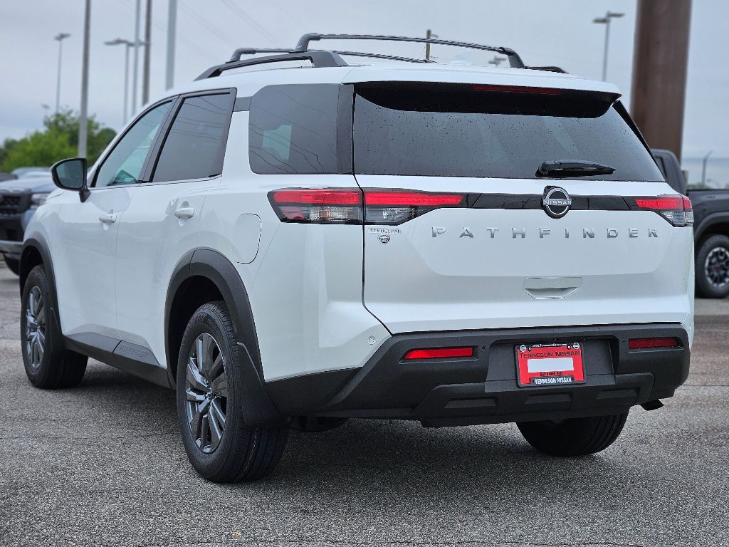 2025 Nissan Pathfinder SV photo 4