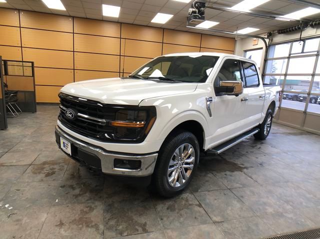 2025 Ford F-150 XLT photo 4