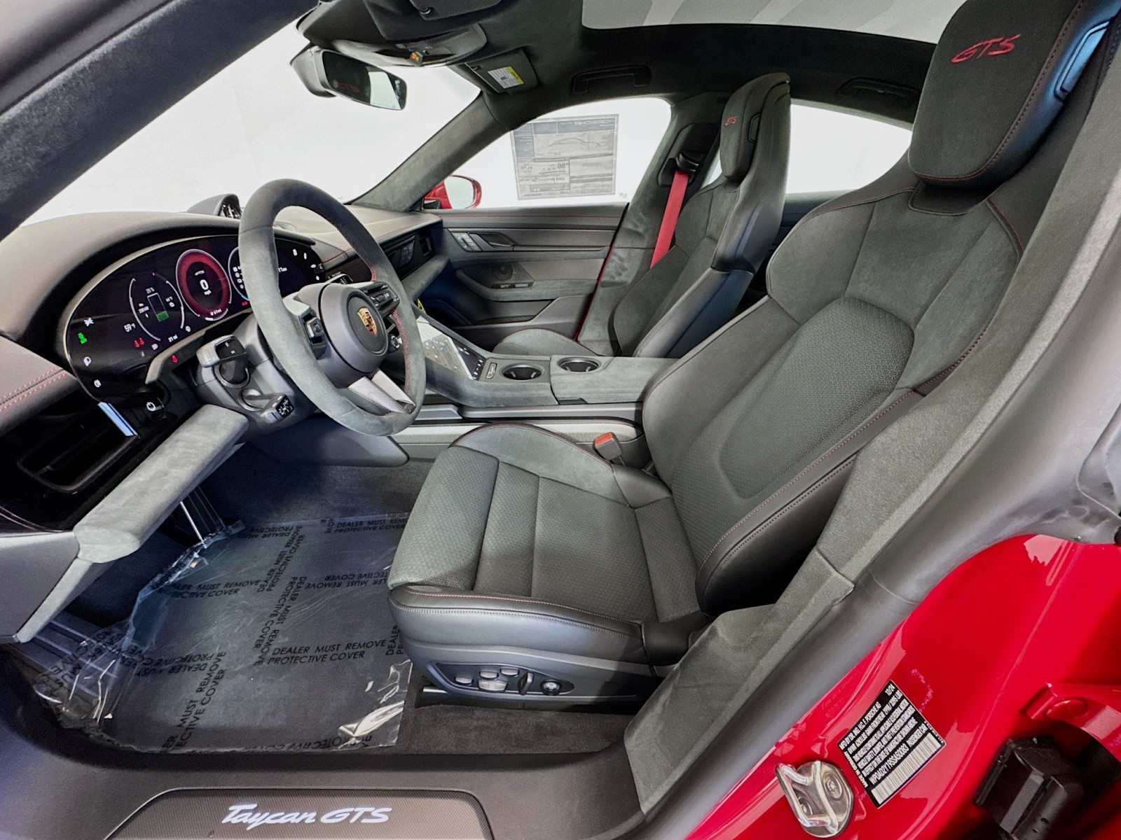 2025 Porsche Taycan GTS photo 5