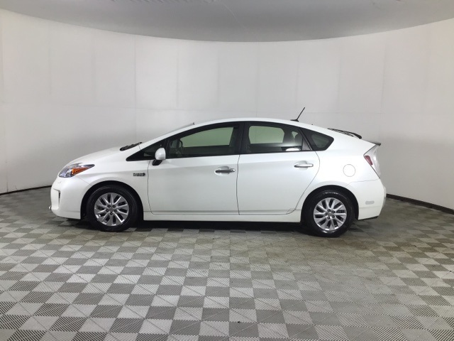 2013 Toyota Prius Plug-in Base photo 4