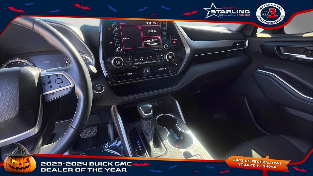 2022 Toyota Highlander XLE photo 16